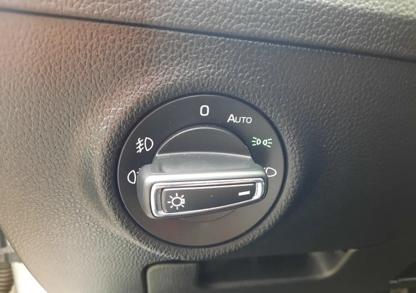 Skoda Superb cena 79900 przebieg: 163519, rok produkcji 2020 z Niemcza małe 781